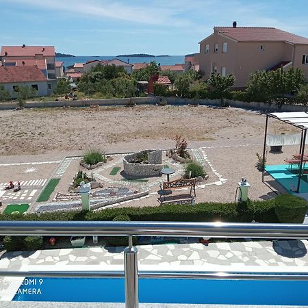 Holiday Home Villa Anny Brodarica  Rum bild